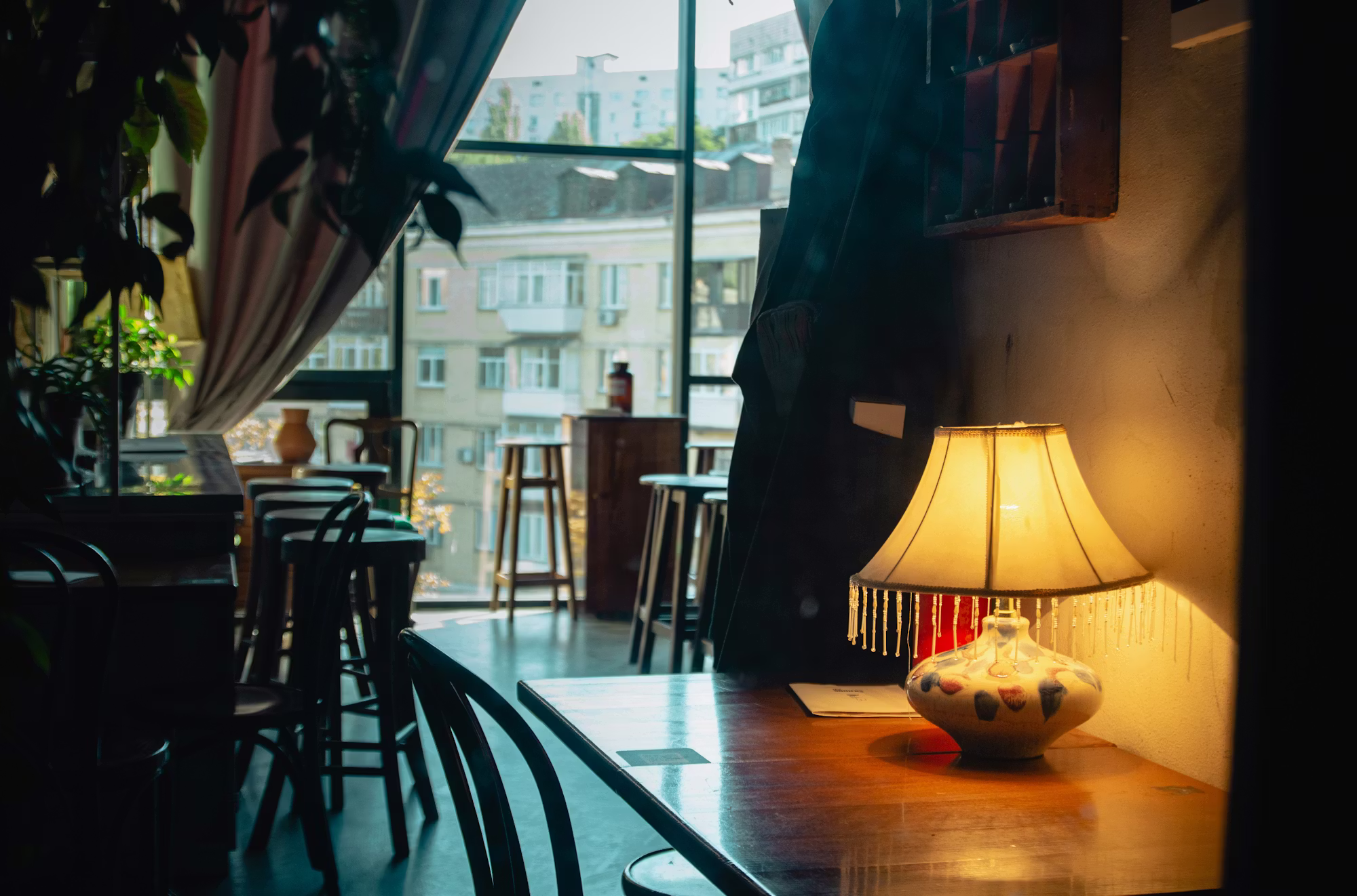 Exploring the Diverse World of Themed Cafés